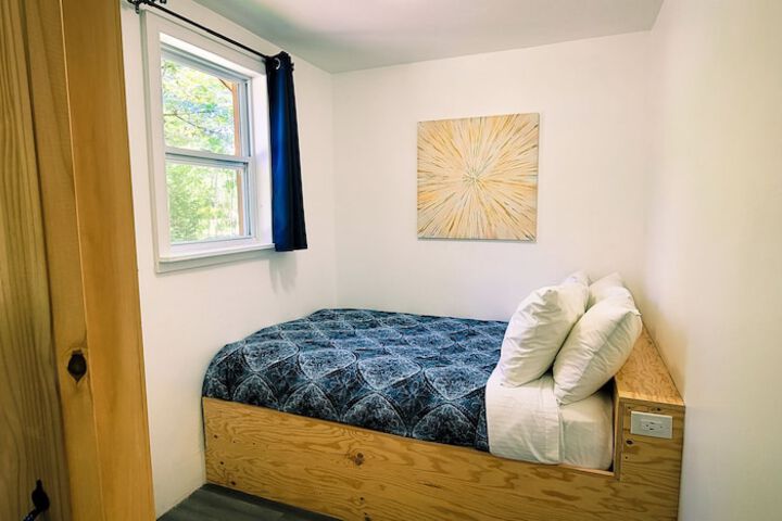 Room 108 of 147