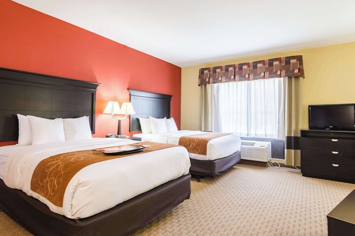 Comfort Suites Salina South