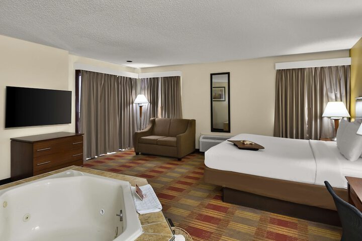 Room 15 of 39
