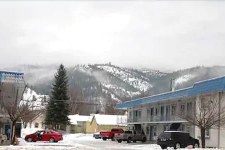 Trail Motel