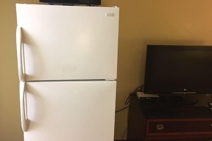 Room 3 of 12