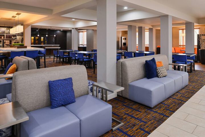 Country Inn & Suites by Radisson Brown Deer - Milwaukee North