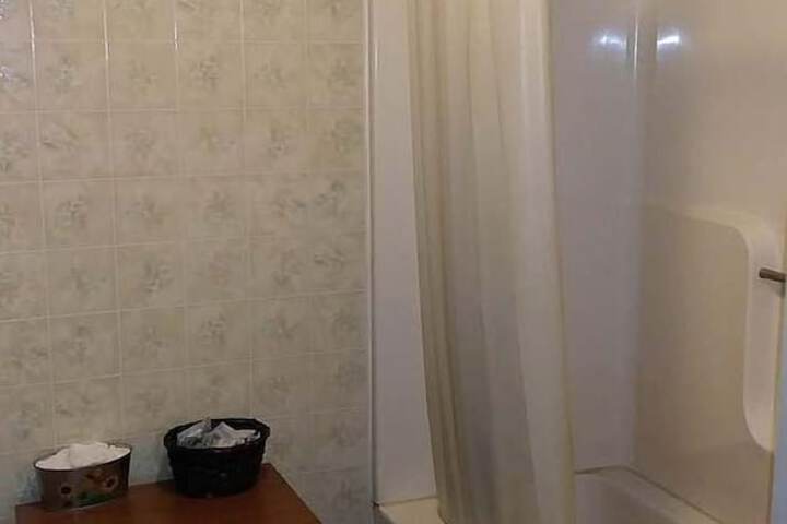Room 8 of 23