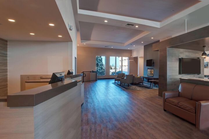 Hotel Interior 6 of 29