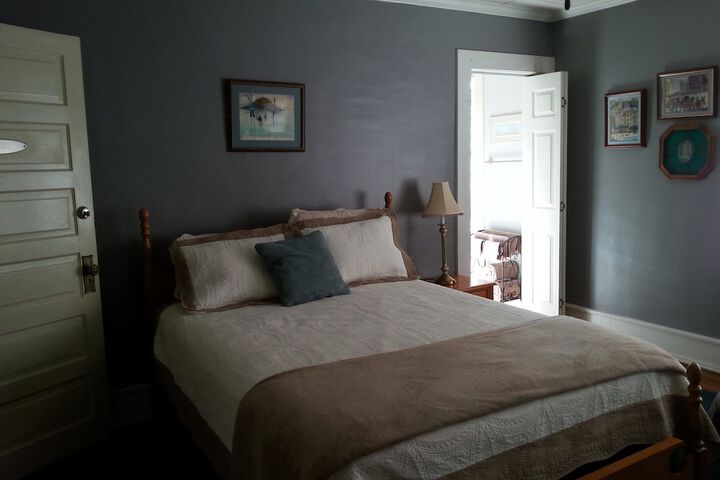 Room 22 of 35