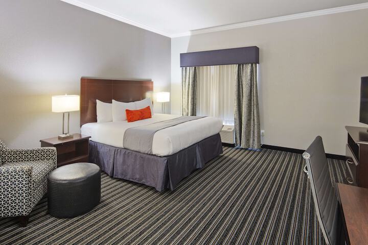 Room 17 of 26