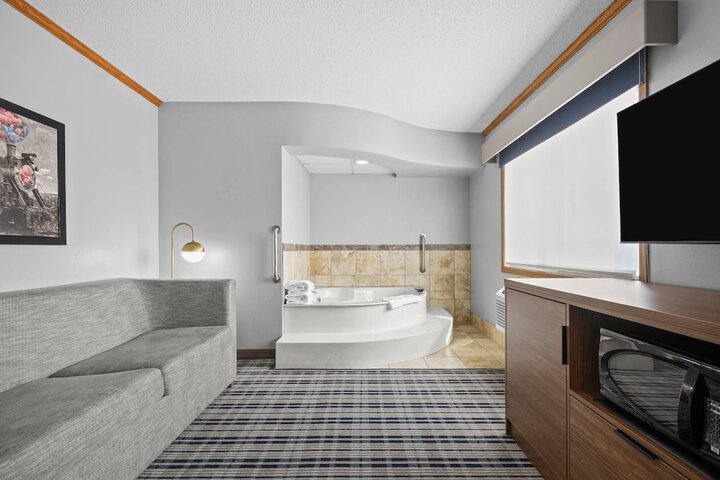 AmericInn by Wyndham Virginia