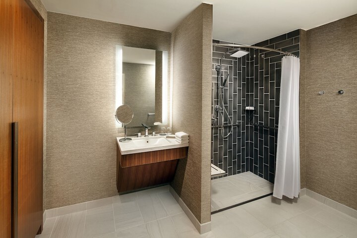The Westin Galleria Houston