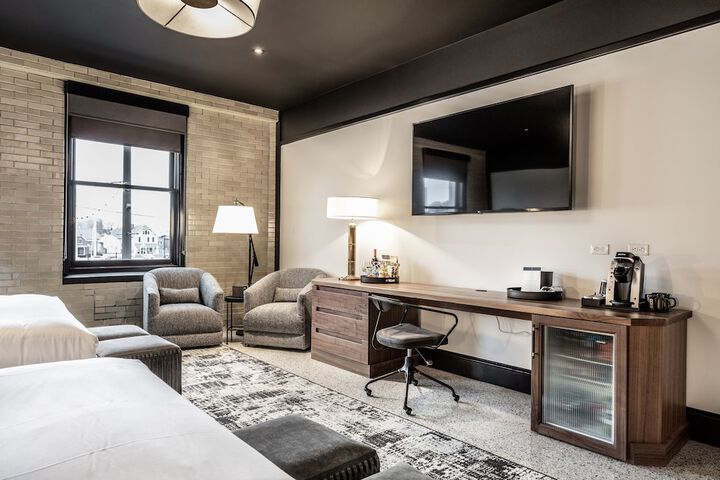 Bottleworks Hotel