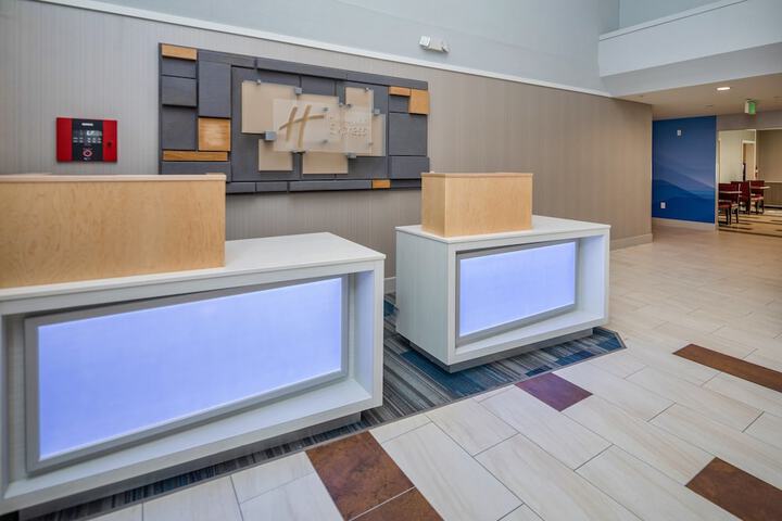 Holiday Inn Express Sunnyvale - Silicon Valley by IHG