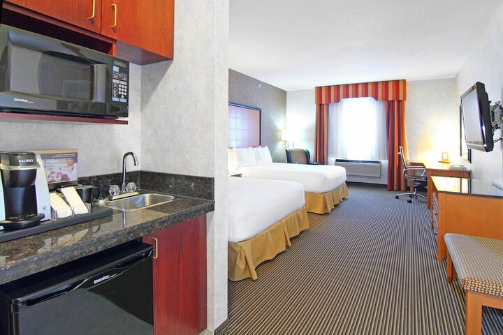 Room 32 of 58