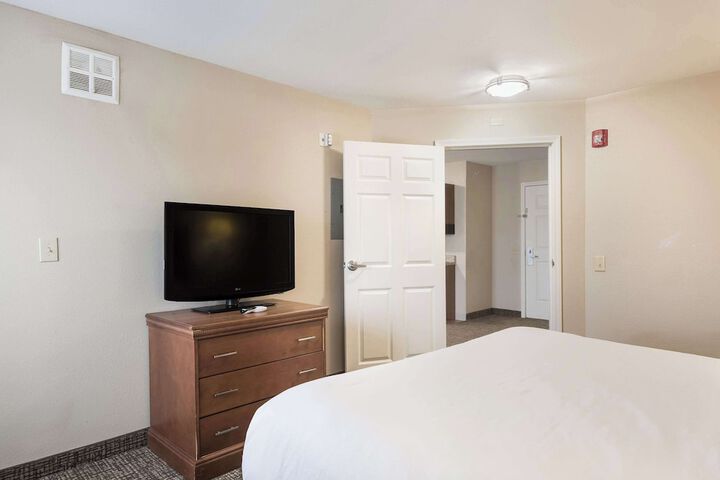 Room 26 of 47