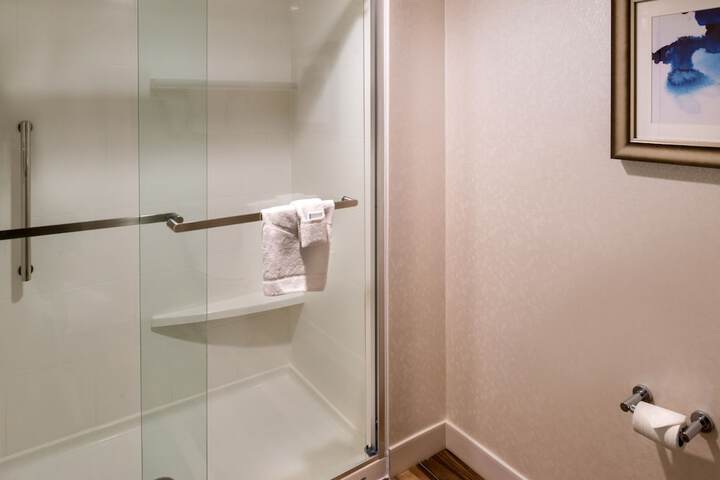 Room 42 of 57