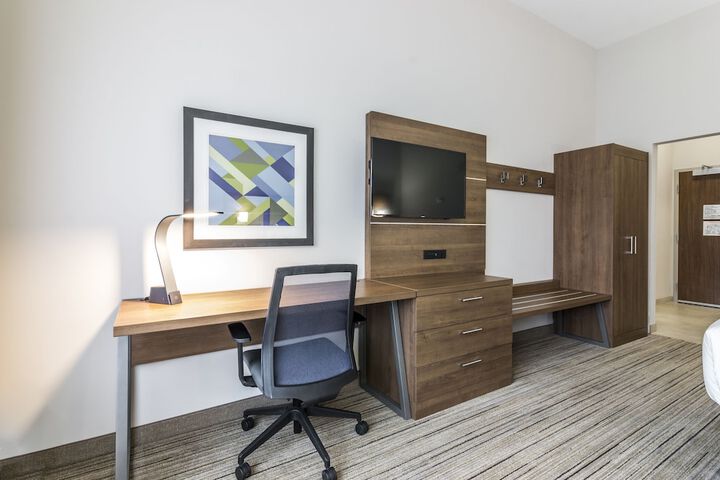 Room 19 of 58