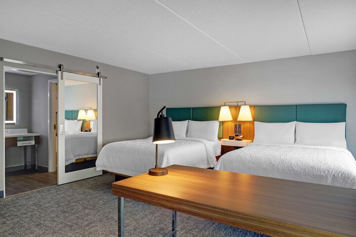 Room 18 of 49