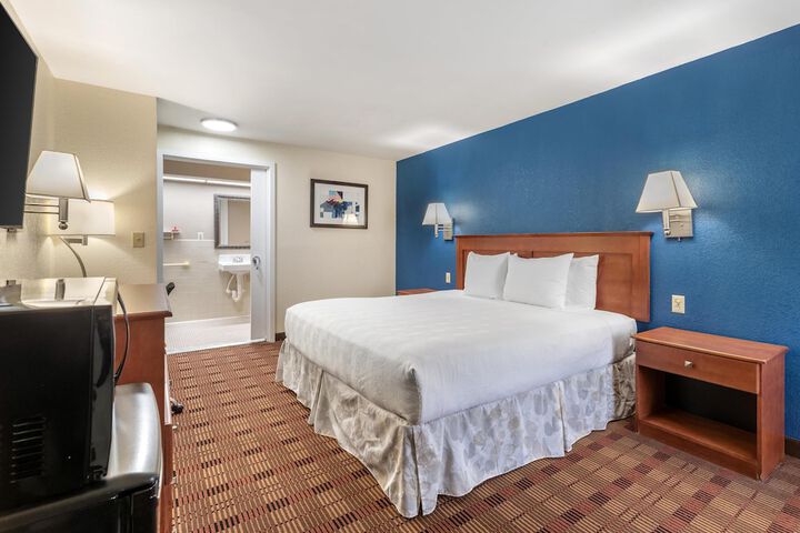 SureStay Hotel by Best Western East Brunswick