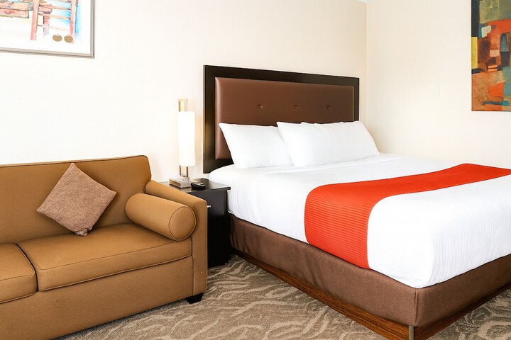 Lamplighter Inn
