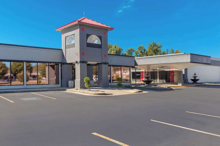 Econo Lodge Cave City