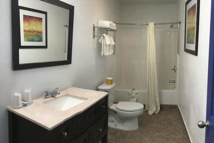 Room 42 of 47