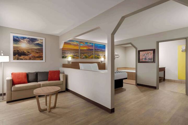 Room 25 of 30