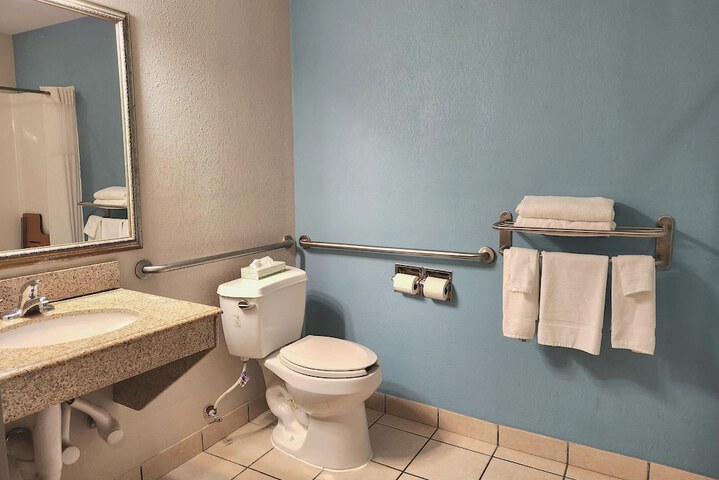 Days Inn & Suites by Wyndham Thibodaux