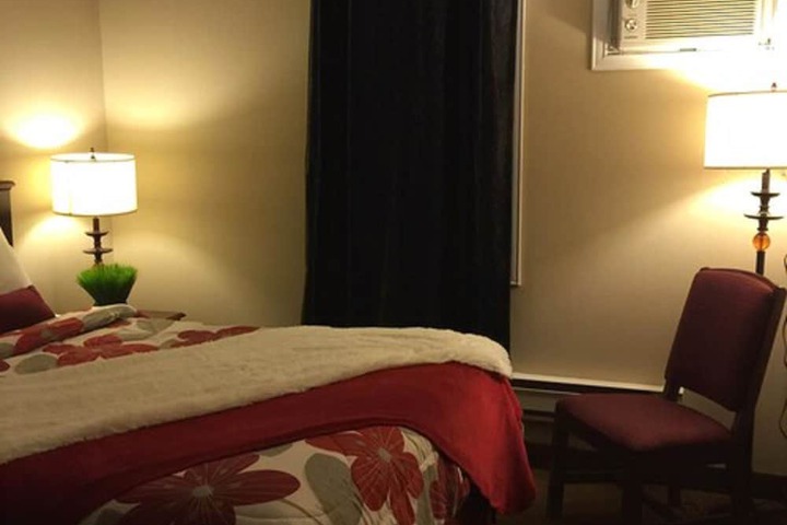 Room 28 of 47