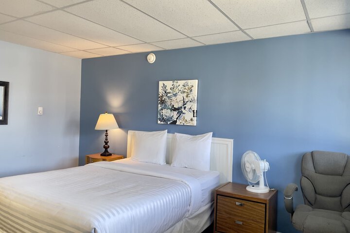 Room 18 of 21