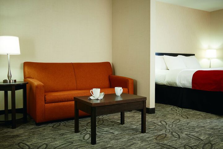 Room 32 of 54
