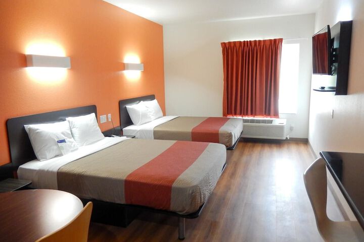 Motel 6 Tulsa OK