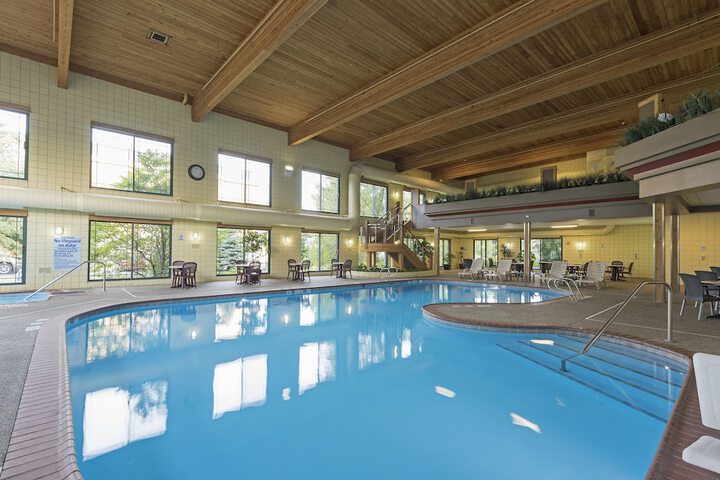 Holiday Inn Express Holland by IHG