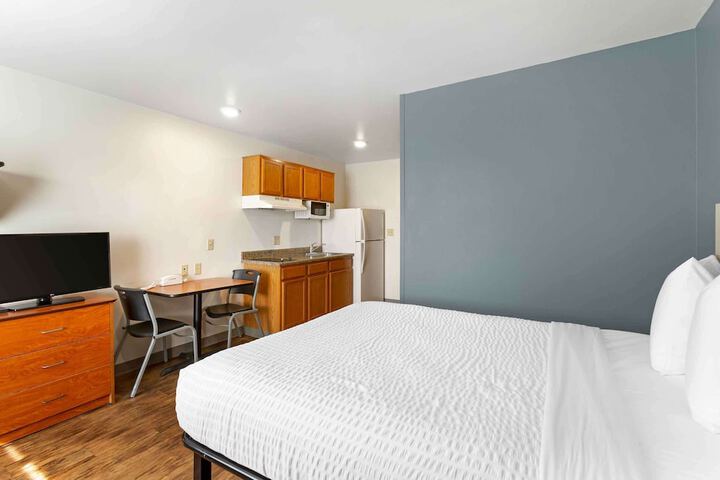 Room 15 of 24