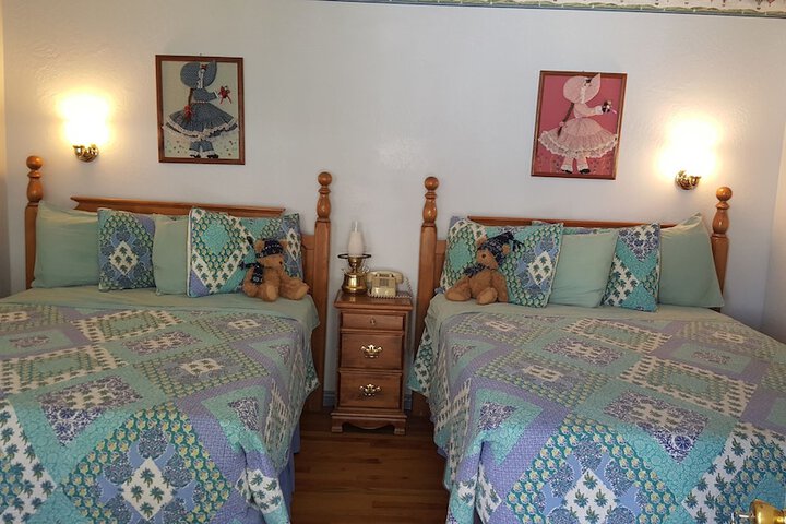 Room 28 of 35