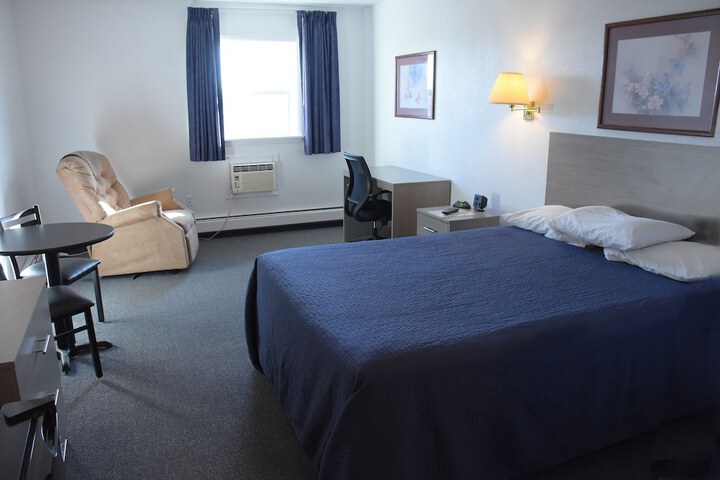Yellowstone River Inn