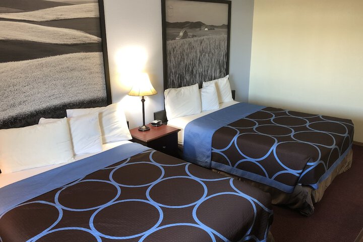Room 16 of 19
