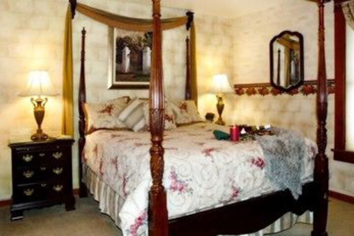 Arbor Hill Inn