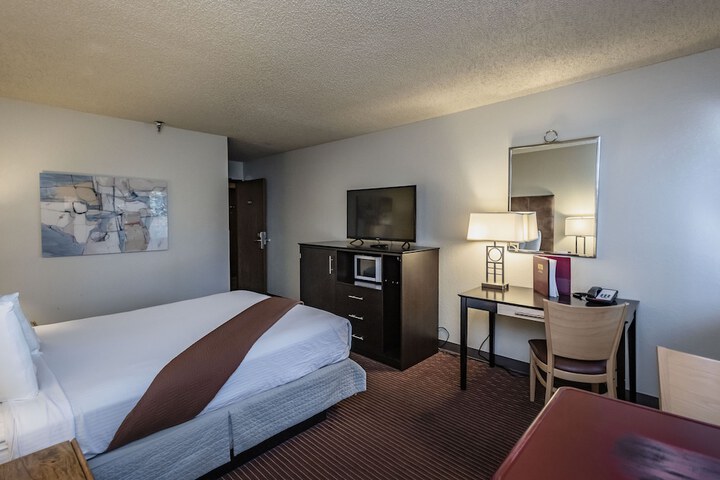 Room 30 of 41
