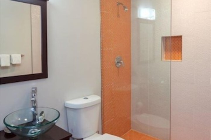 Room 16 of 31