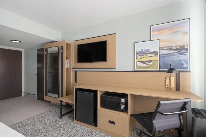 Wingate by Wyndham Myrtle Beach at Outlets