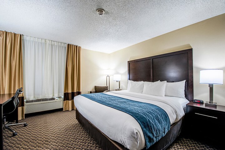 Room 8 of 31