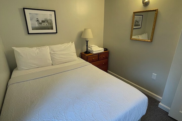 Room 37 of 70