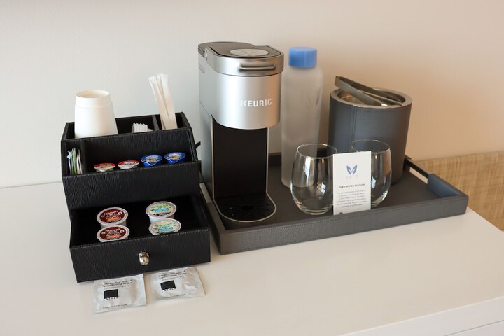 Breakfast/Coffee Service 55 of 79
