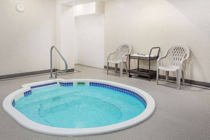 Pool 3 of 28