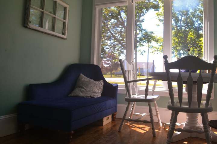 Room 9 of 28