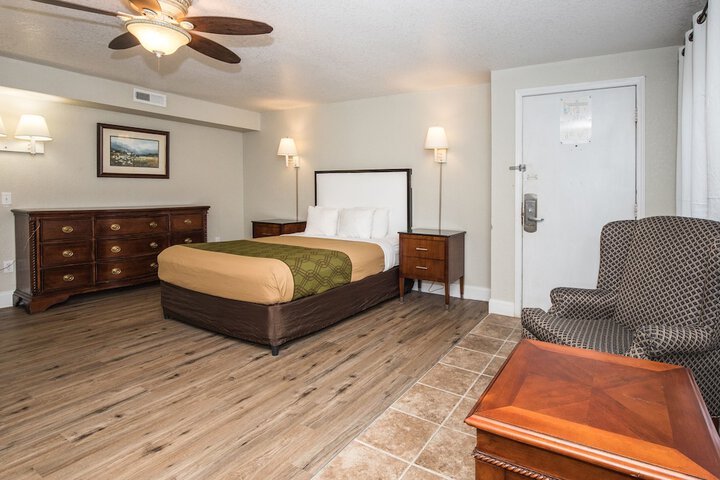 Room 17 of 48