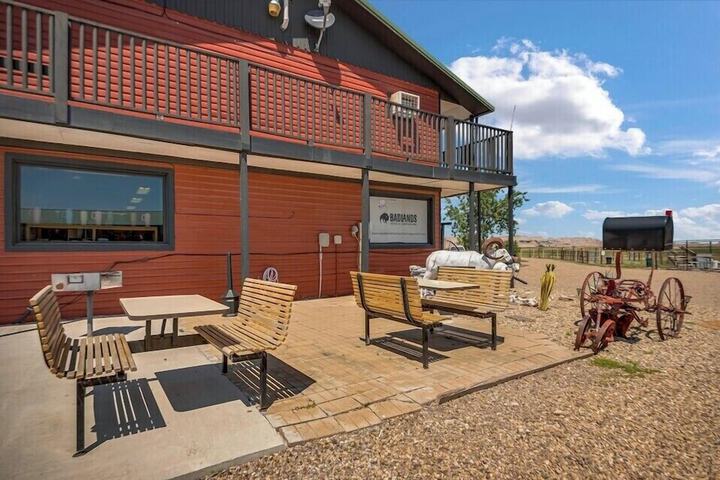 Badlands Hotel and Campground