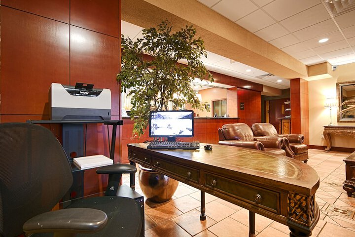 Business Center 49 of 50