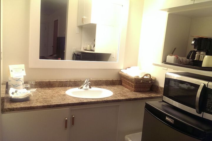 Room 32 of 63