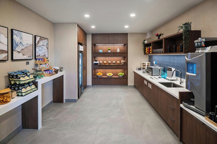 Delta Hotels by Marriott Calgary South