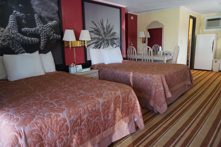 Room 8 of 8