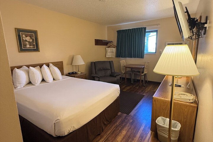 Room 14 of 23